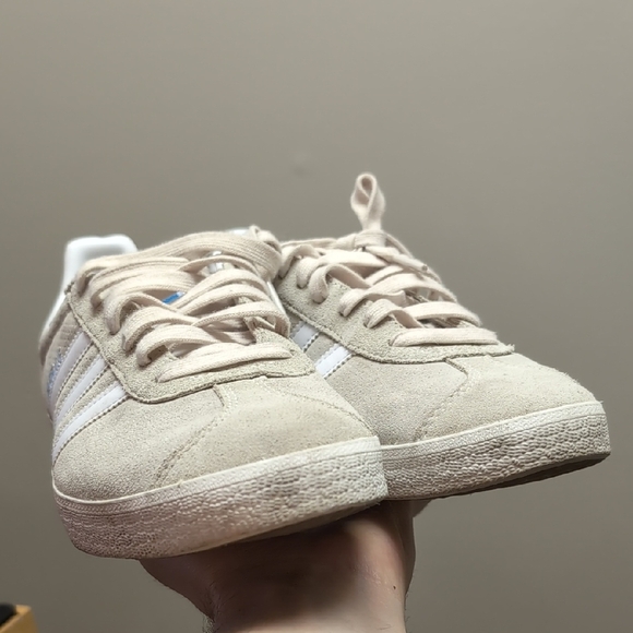 Adidas Gazelle Cream Sneakers - Picture 1 of 6